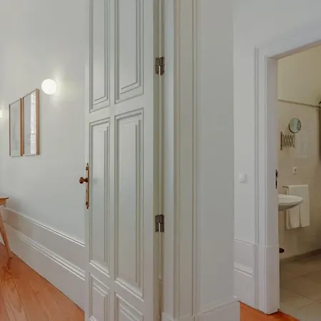 Luxury In Flores By Kobi Oporto